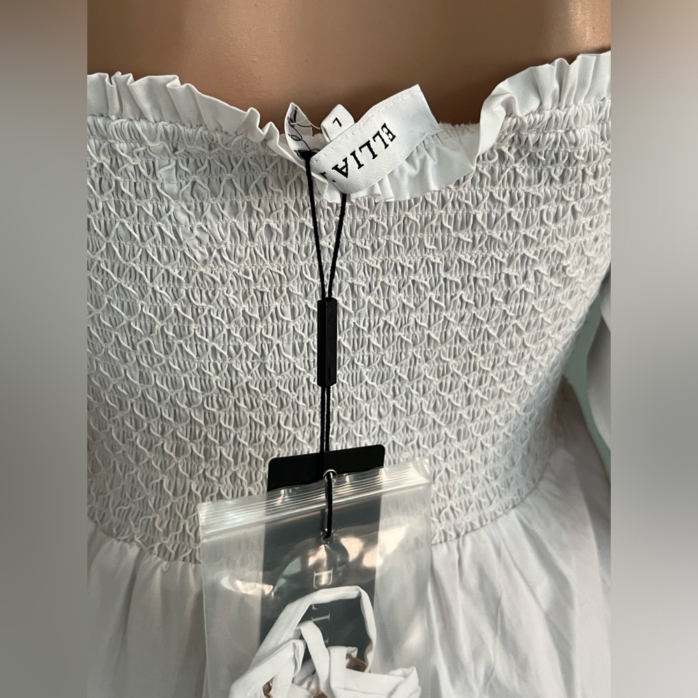 NWT Elliatt Sz L Lavinia Dress White Mini Off Shoulder Ruffle Smocked Revolve - Picture 10 of 16